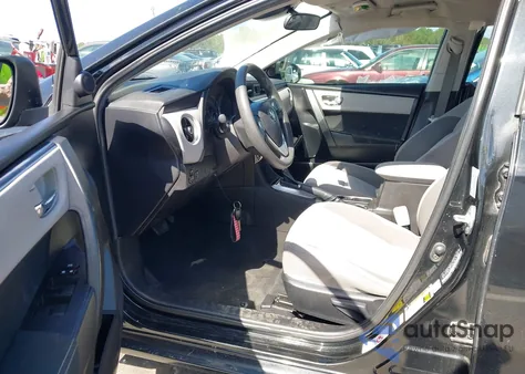 2019 Toyota Corolla Le z USA, uszkodzony, nr VIN 5YFBURHE3KP865975